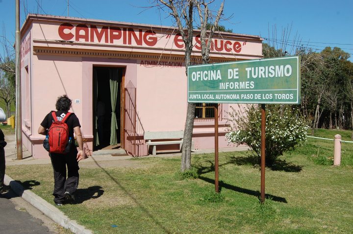 El camping El Sauce, junto al río.